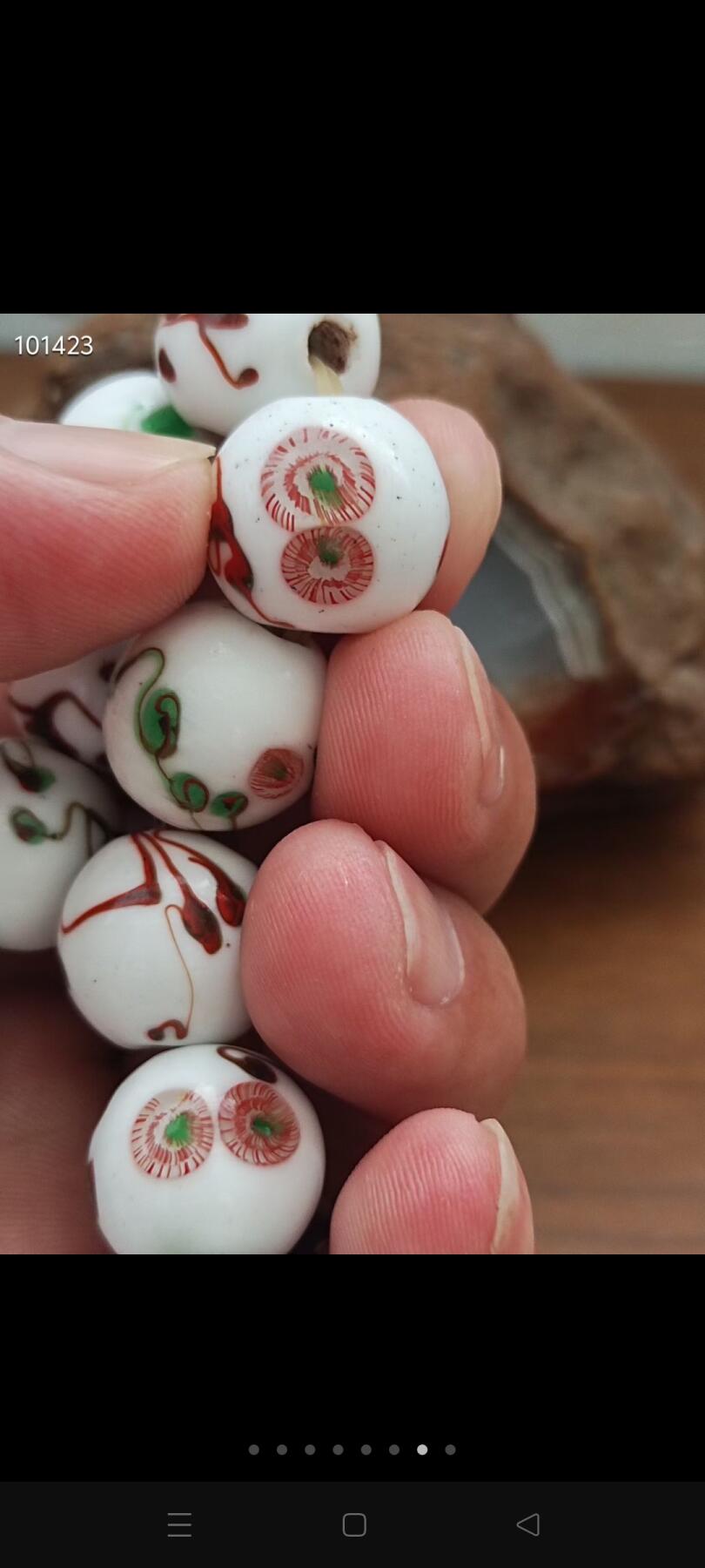 民国时期猫眼石手串，共计13枚玉珠，包浆圆润饱满，收藏佩戴非常漂亮，品相如图！