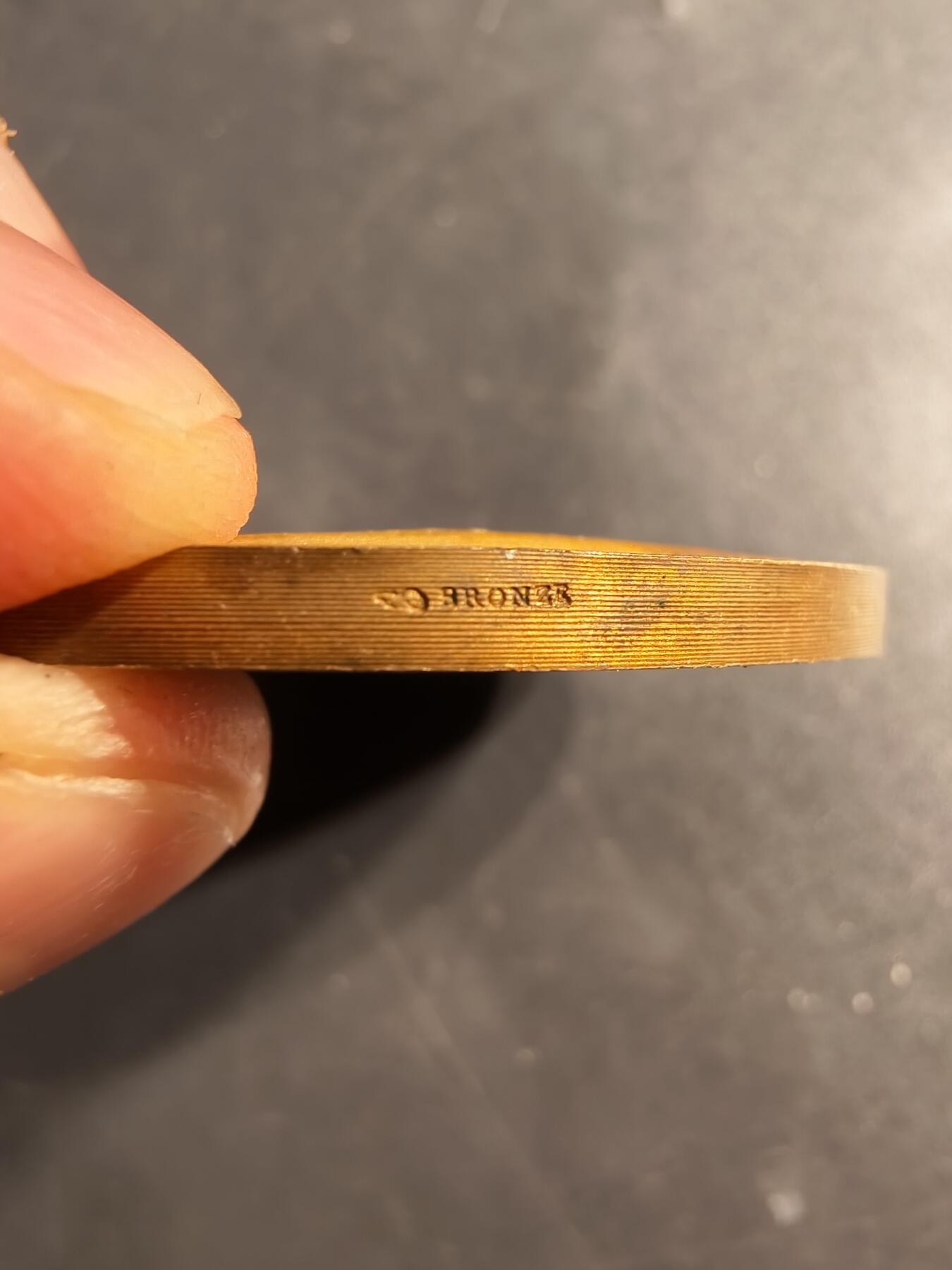 老王徽章第159期  法国国家工业促进协会大铜章     直径50mm.   重量57g