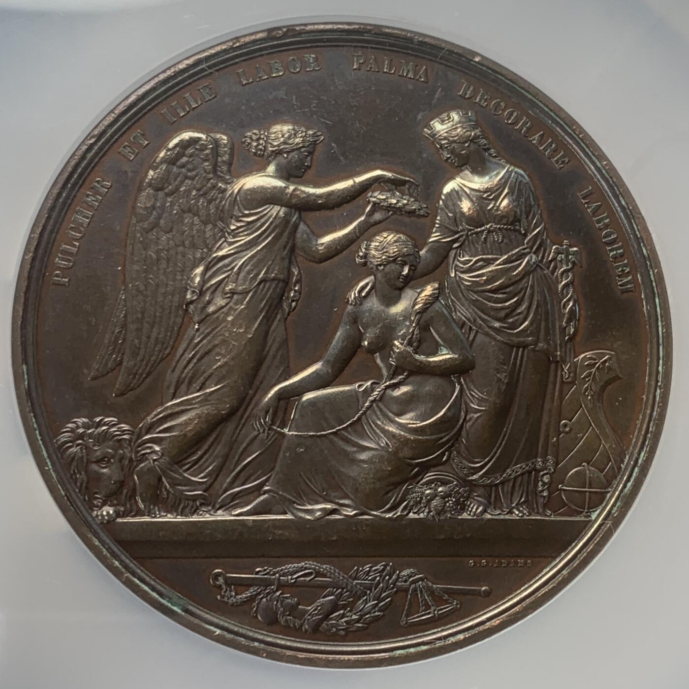 掌中浮雕-藏着的欧洲第039场 NGC UNC : 1851年英国伦敦世博会铜章，64mm，发行量仅300多枚，设计者为W.Wyon，此版本作为颁发给评审评委会的奖章，少见品种