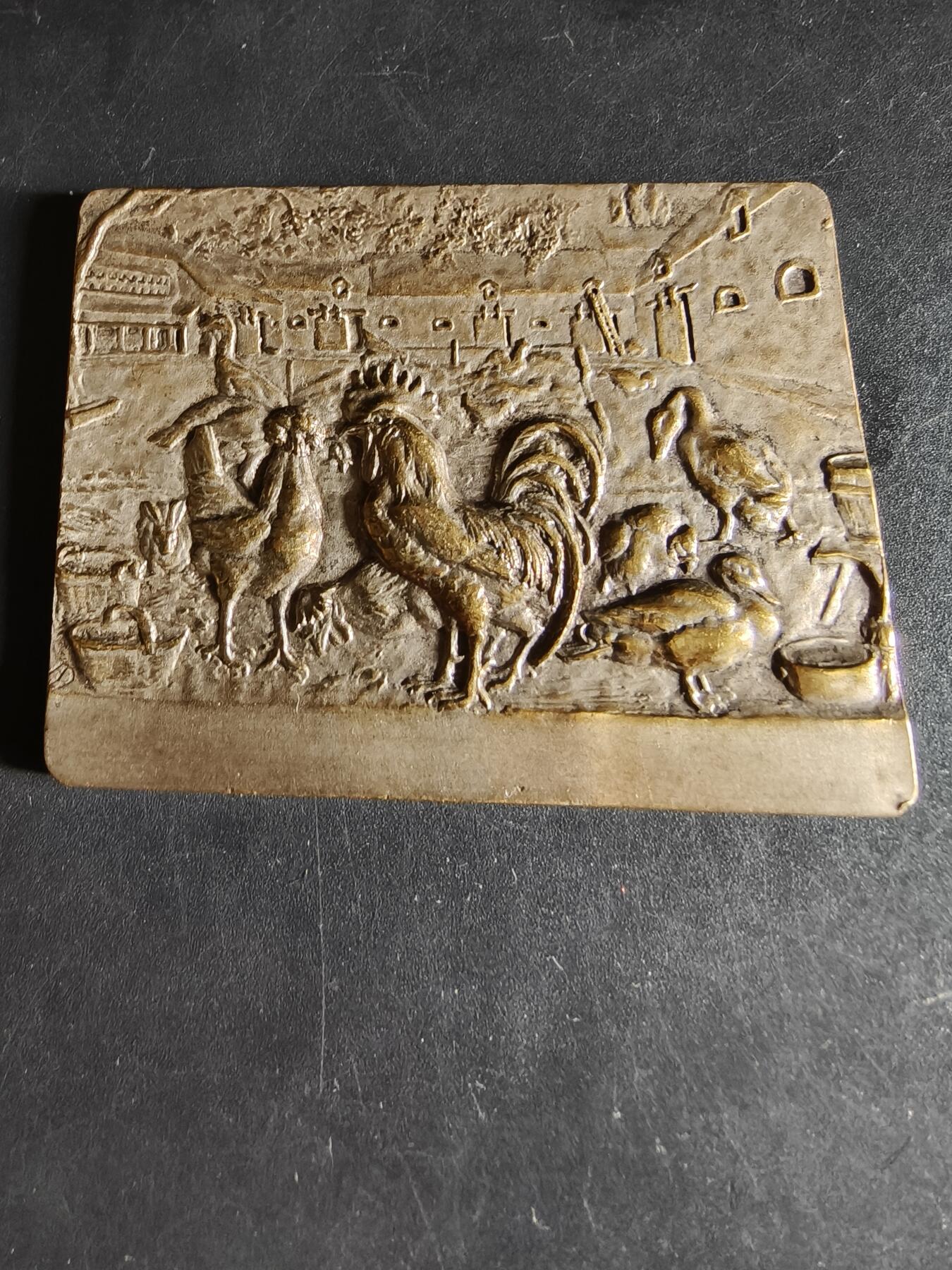 老王徽章第159期 法国奥尔良市养殖业方形镀银大铜章     尺寸57×45mm.    重量69.4g