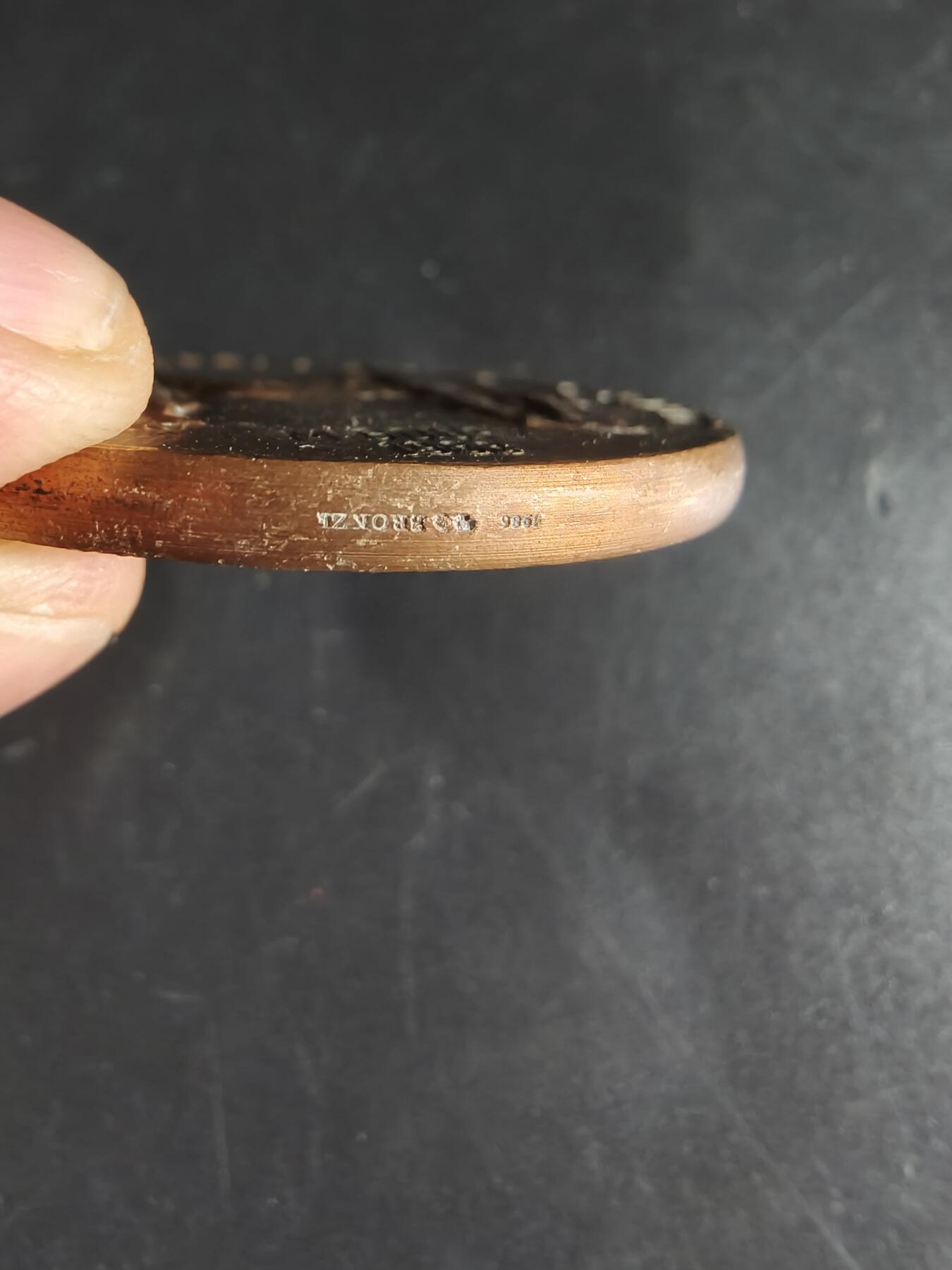 老王徽章第159期   法国农业协会大铜章     大师科尔滨作品     直径50mm.    重量71.5g