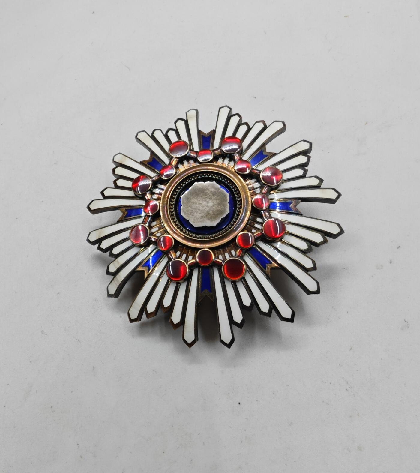 红色经典收藏拍卖专场第28期 勿忘国耻勿忘历史 战时二等瑞宝勋章带原盒 