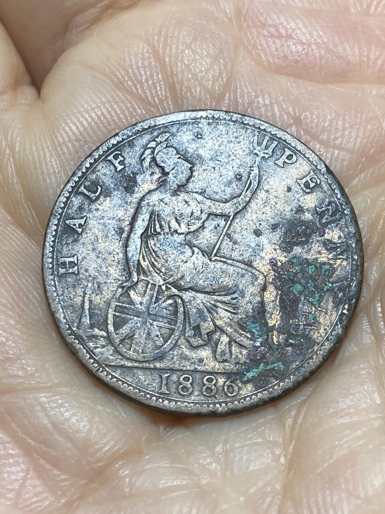 2025年第一百一十八场(总第一百四十四场）外国好品散币(免佣金) 英国🇬🇧1886年半便士(维多利亚女王中年桂冠，第三版)