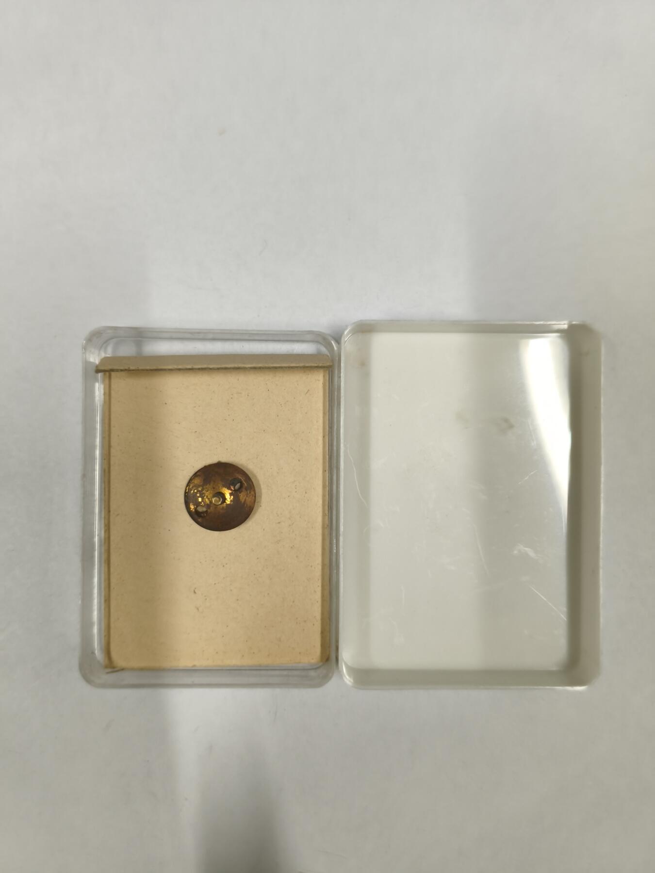 韵星假日拍卖第二十九期 -- Rimey Holidays Auction 29 民主德国内务部警察校徽 带原盒