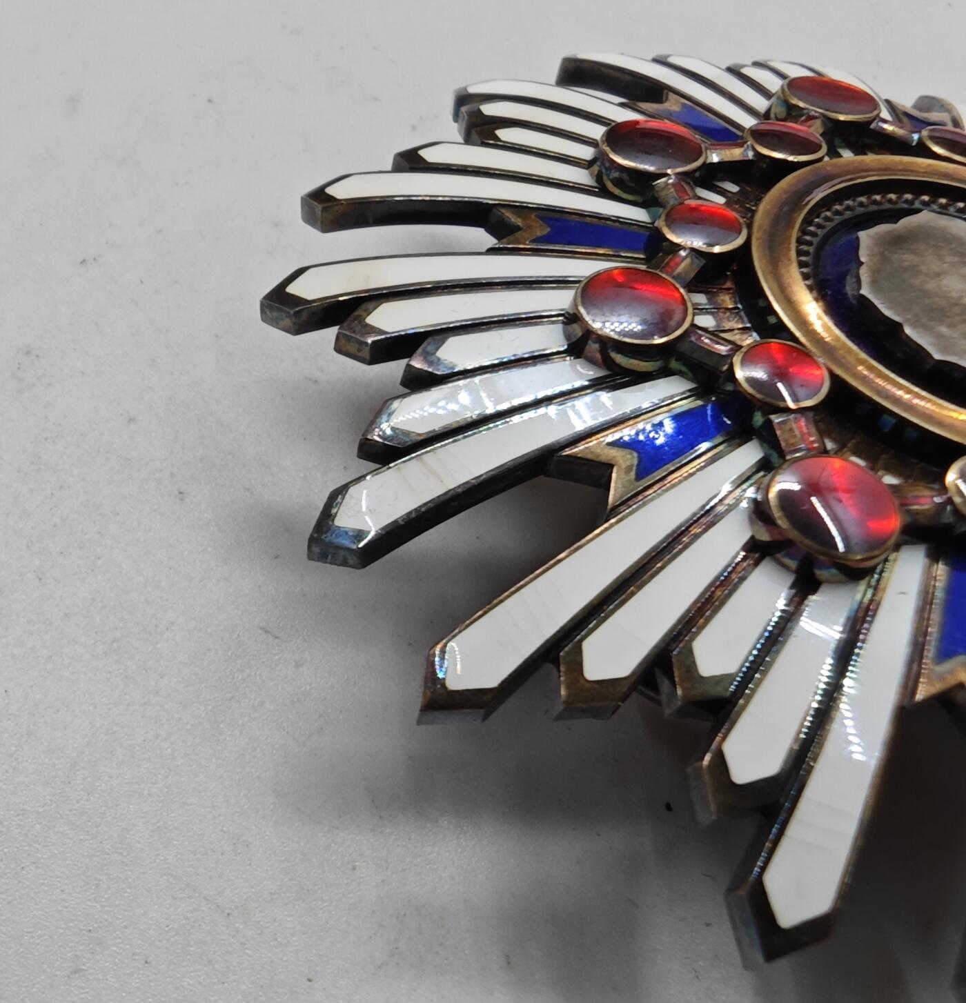 红色经典收藏拍卖专场第28期 勿忘国耻勿忘历史 战时二等瑞宝勋章带原盒 