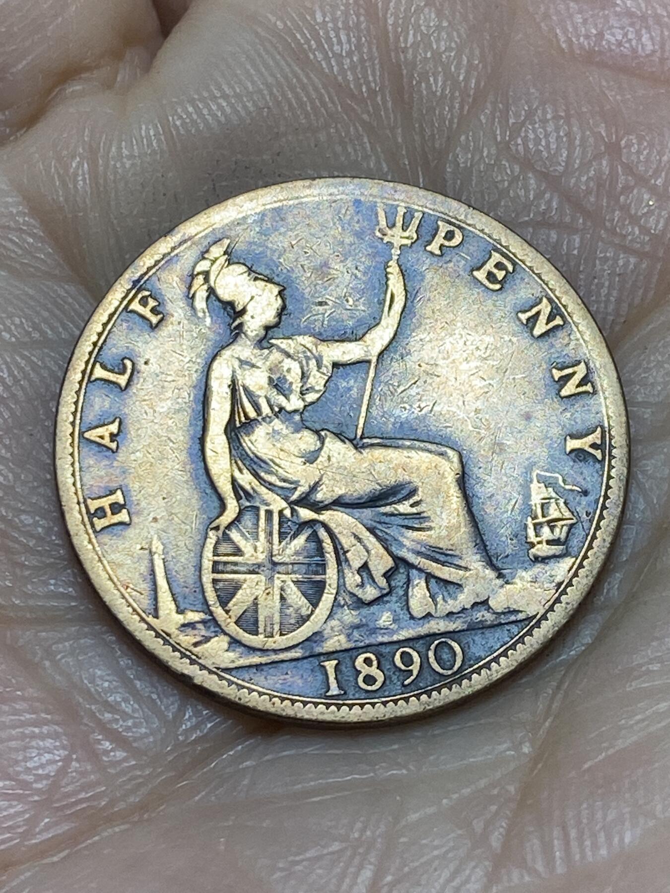 2025年第一百一十八场(总第一百四十四场）外国好品散币(免佣金) 英国🇬🇧1890年半便士(维多利亚女王中年桂冠第三版)