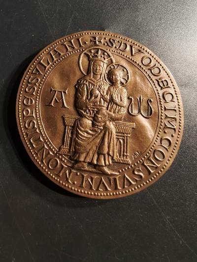 老王徽章第159期 -  法国天主教会蒙彼利埃修道院大铜章     直径58mm.   重量110.6g