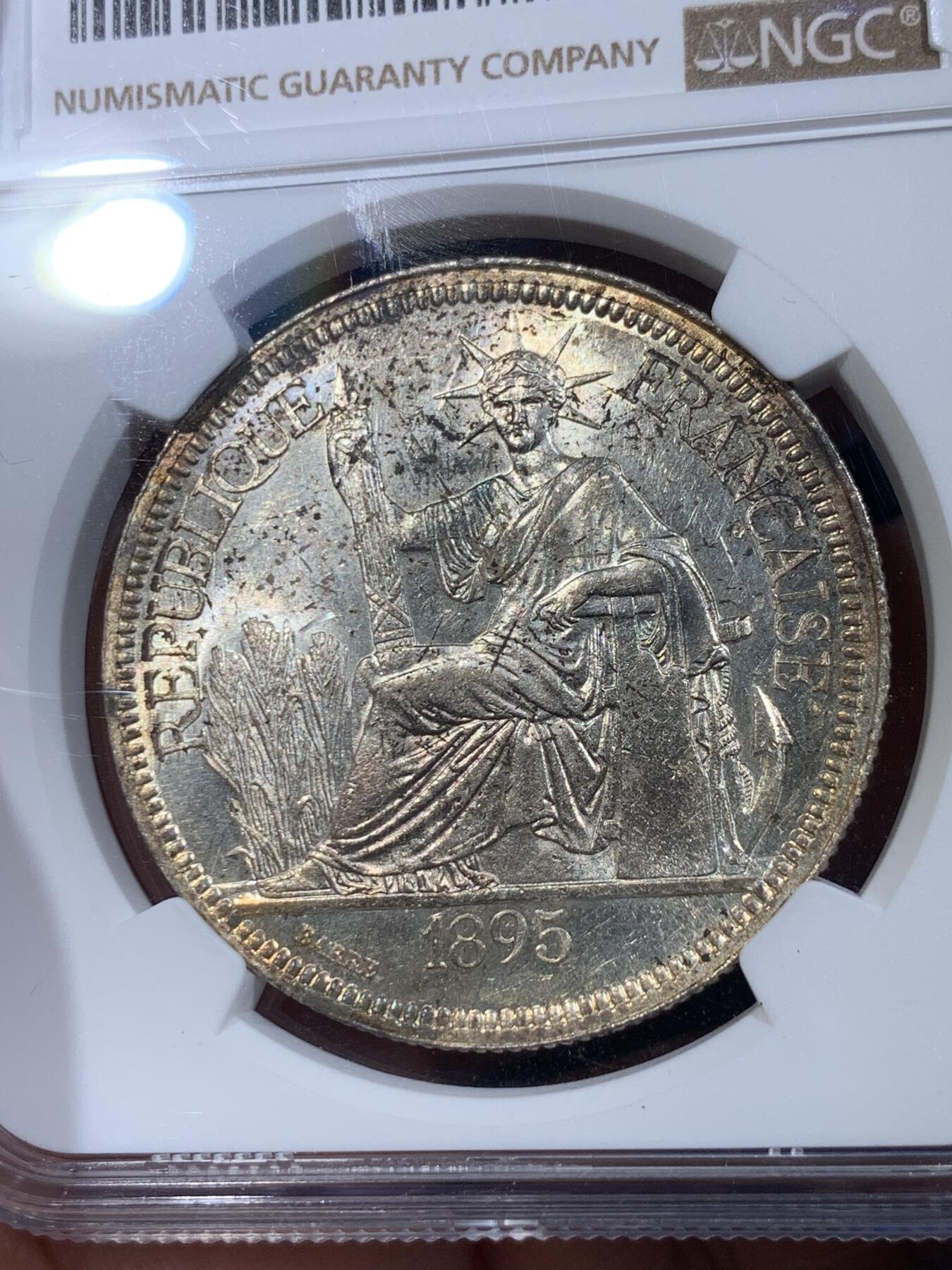 《竞宝斋》第433场 周日，周一 2场连拍 （全场包邮） NGC UNCD 法属印支 1895A 坐洋 1皮亚斯特 银币 加重版 光度好 状态也好
