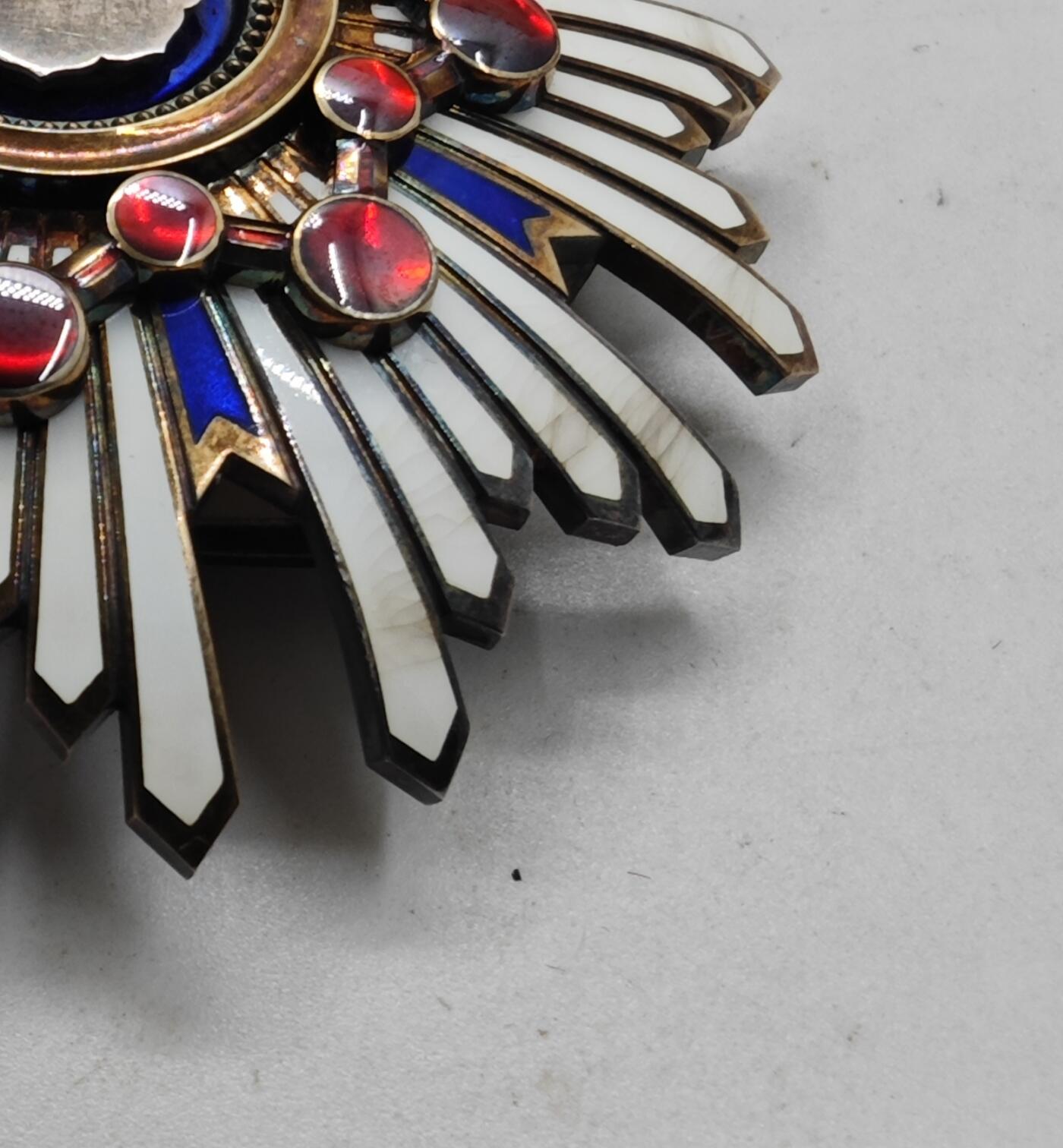 红色经典收藏拍卖专场第28期 勿忘国耻勿忘历史 战时二等瑞宝勋章带原盒 