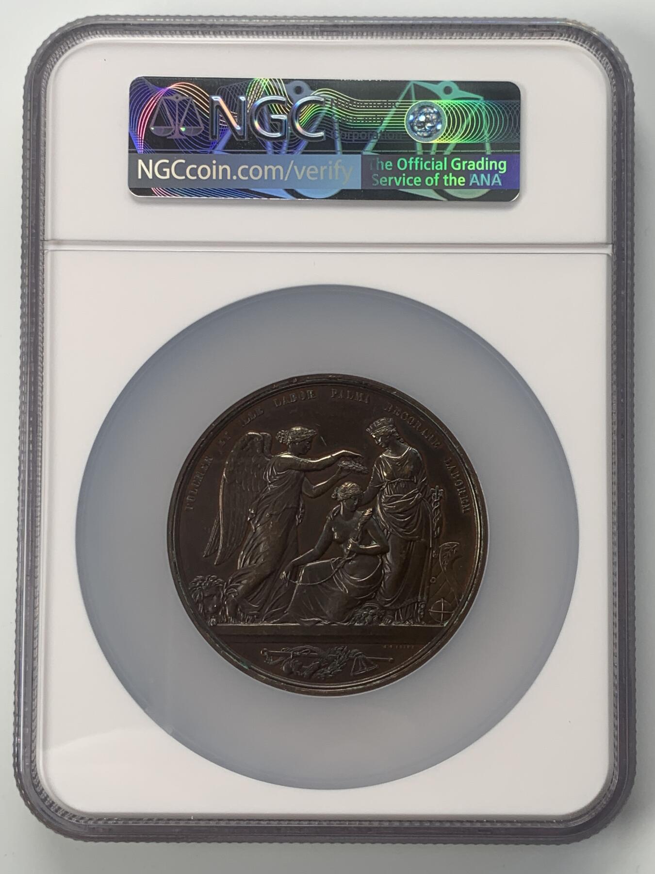 掌中浮雕-藏着的欧洲第039场 NGC UNC : 1851年英国伦敦世博会铜章，64mm，发行量仅300多枚，设计者为W.Wyon，此版本作为颁发给评审评委会的奖章，少见品种