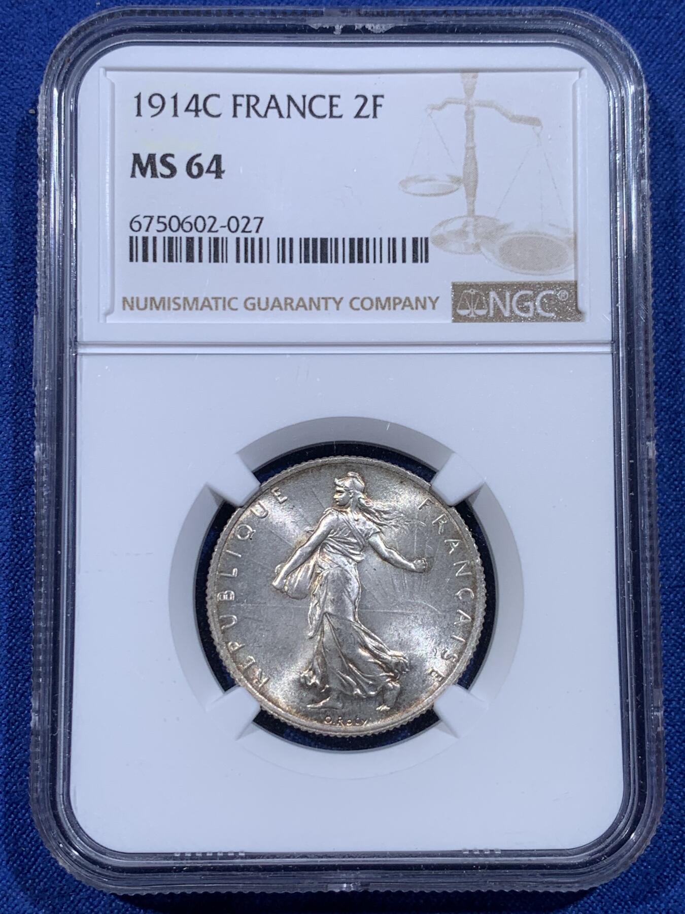 《竞宝斋》第433场 周日，周一 2场连拍 （全场包邮） NGC MS64 原光法国1914C版播种女神2法郎银币，淡金彩，C厂是Castelsarrain特殊发行整个系列最少，高分少见。