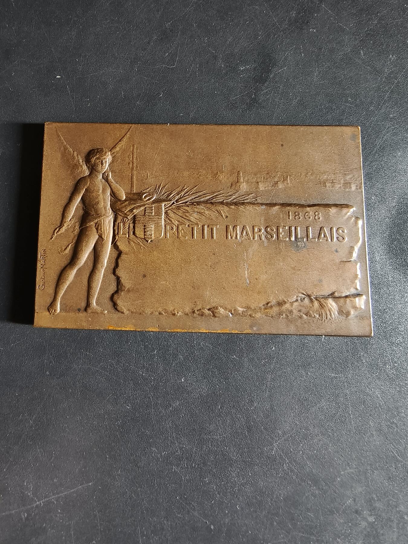 老王徽章第159期 法国马赛市1868年方形大铜章       小天使       尺寸68×43mm.    重量87.6g