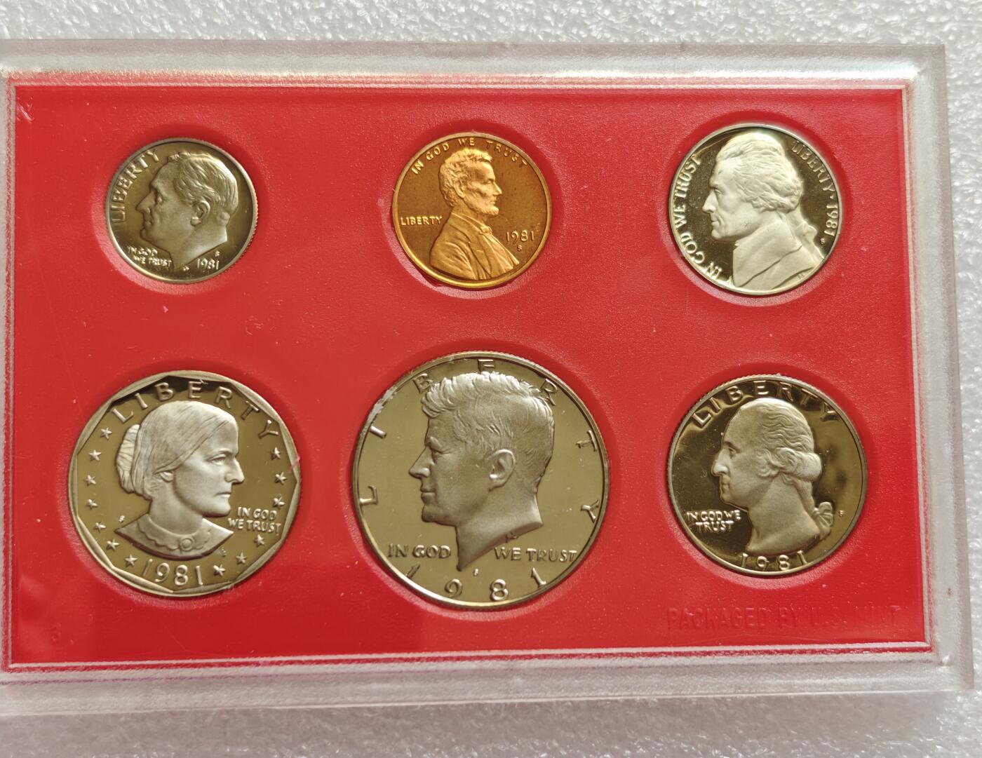 瓶子🏺第214期拍卖会  美国1981年精制6枚套原盒