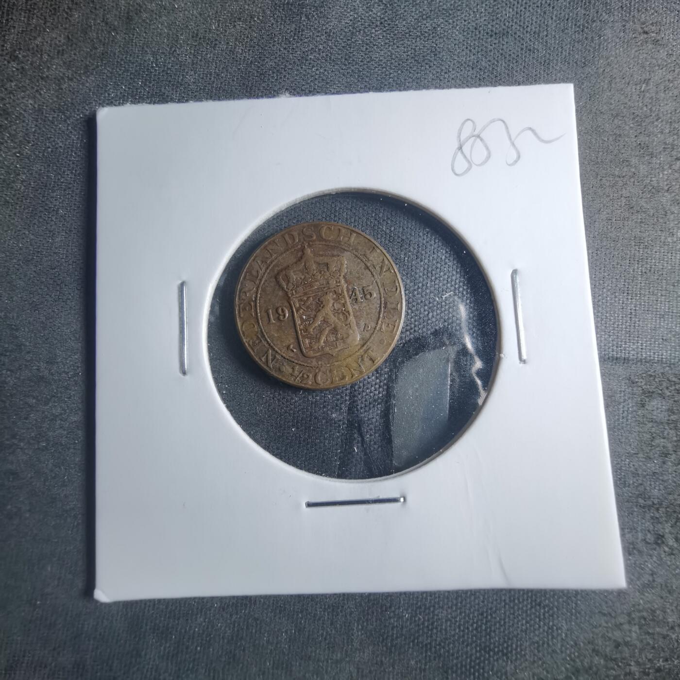 沼泽如烟--第885场 荷属东印度1945年半分