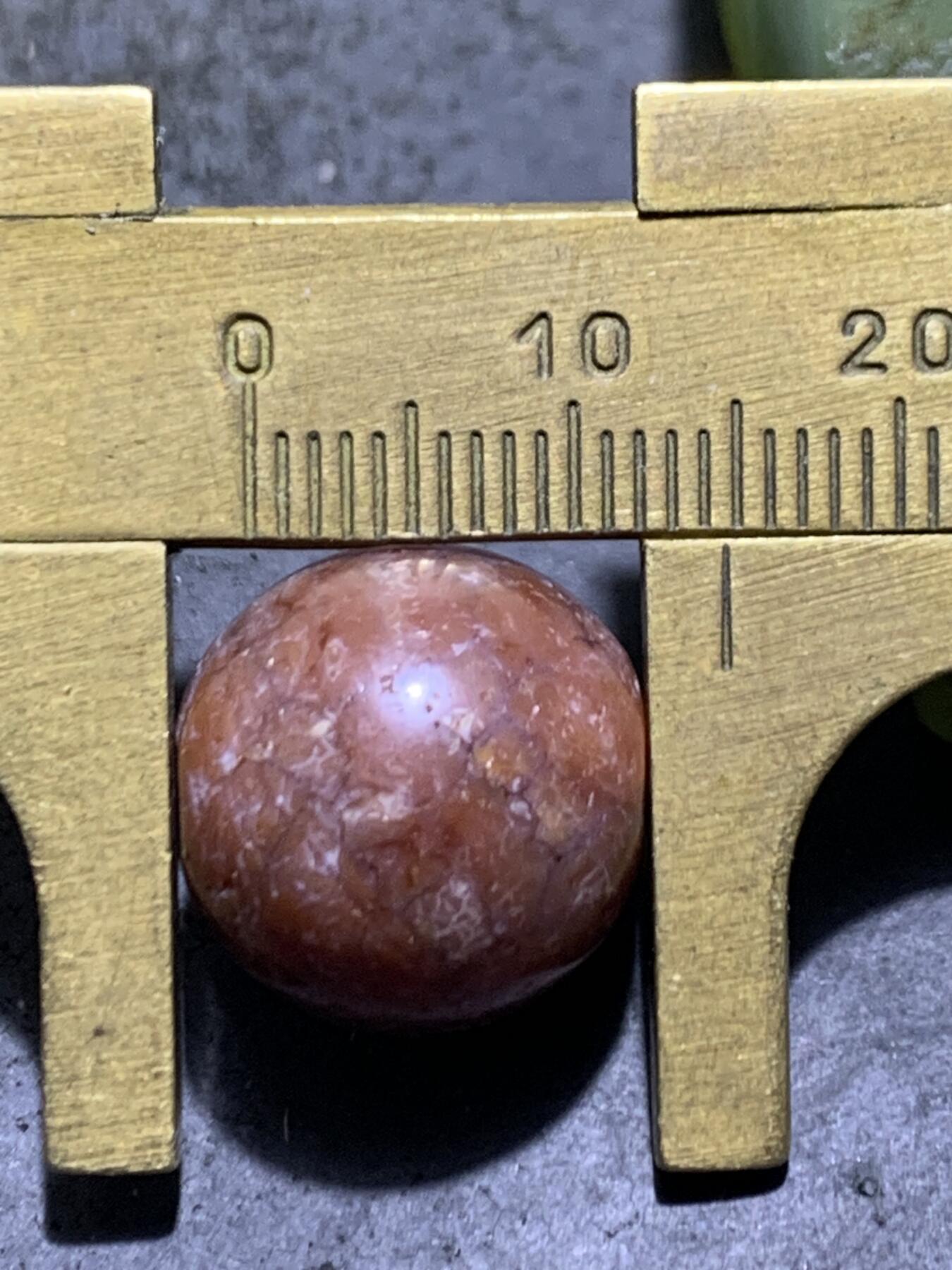 高玉化奶油皮风化纹玛瑙苹果珠一颗 随形老料玛瑙温润如脂孤