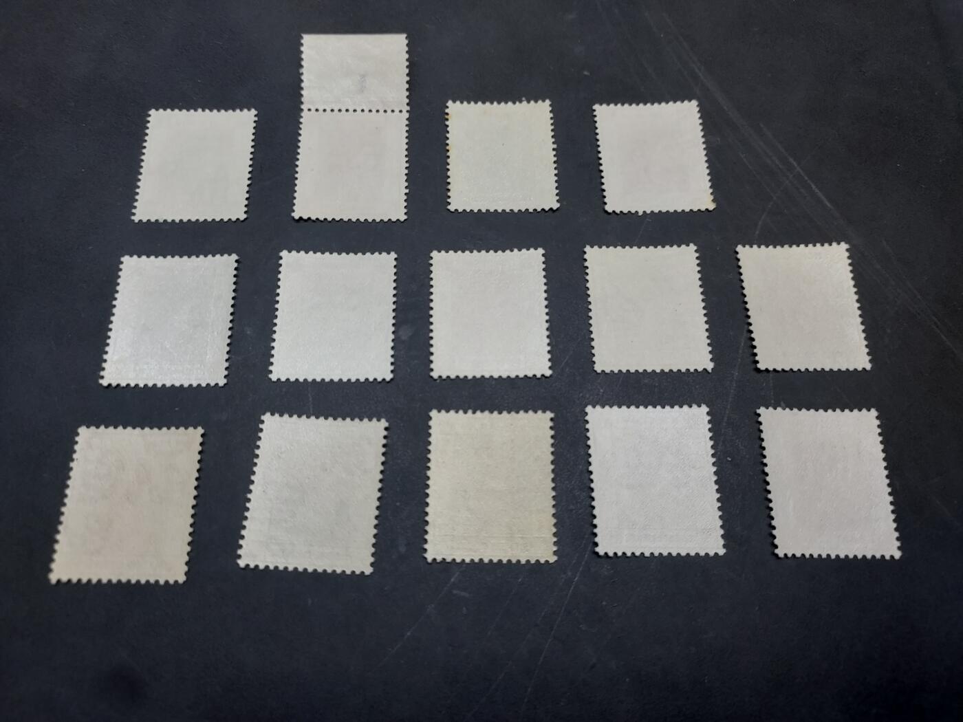 博彦收藏  11月3日 8点 邮票专场 香港 女皇第一组普票新全 有黄 上品