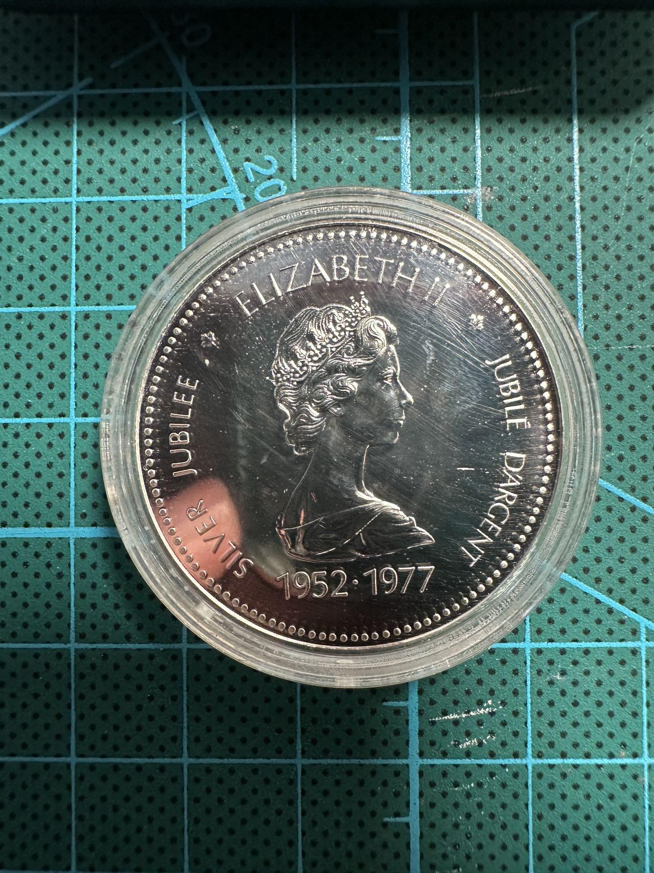 蒂克钱币-第54场 外国精品套币 银币专场 加拿大1977年 伊丽莎白二世银禧精制纪念银币 原盒