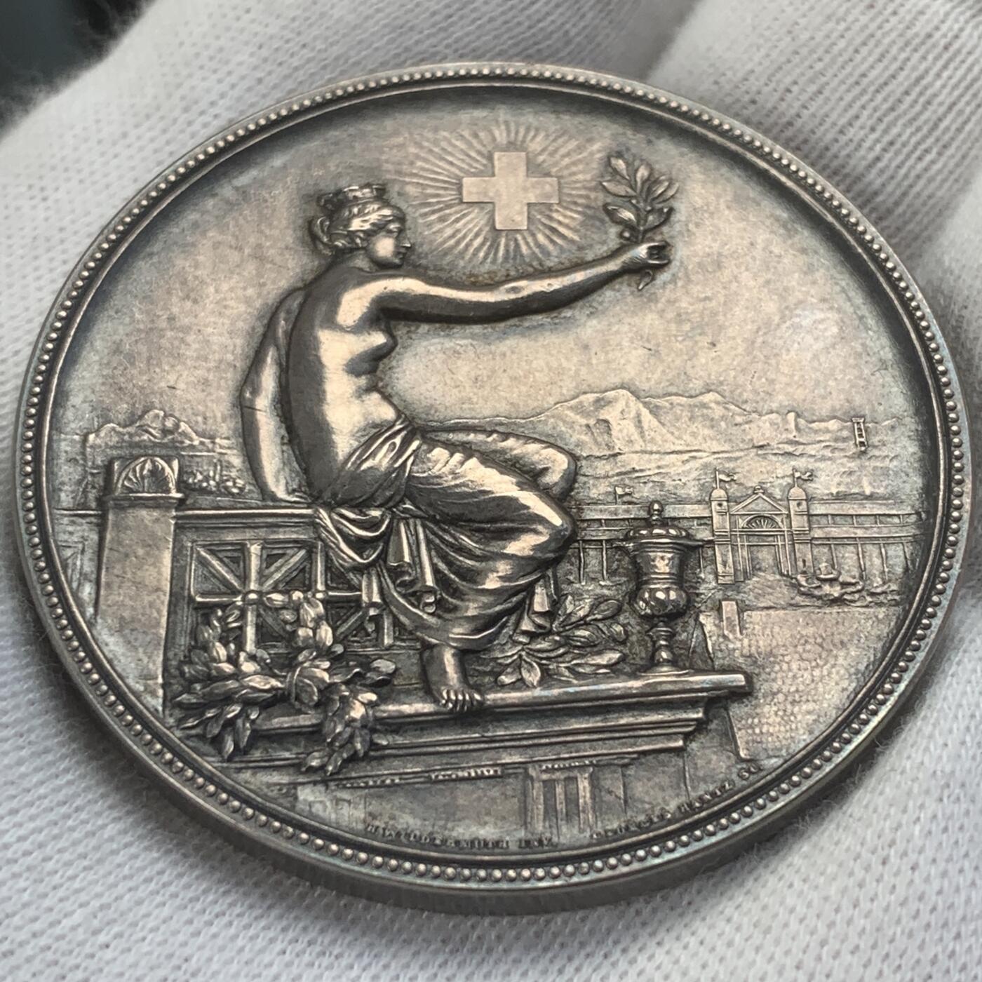 掌中浮雕-藏着的欧洲第039场 1895年温特图尔射击节银章, 45mm，39g，配有合适的盒子