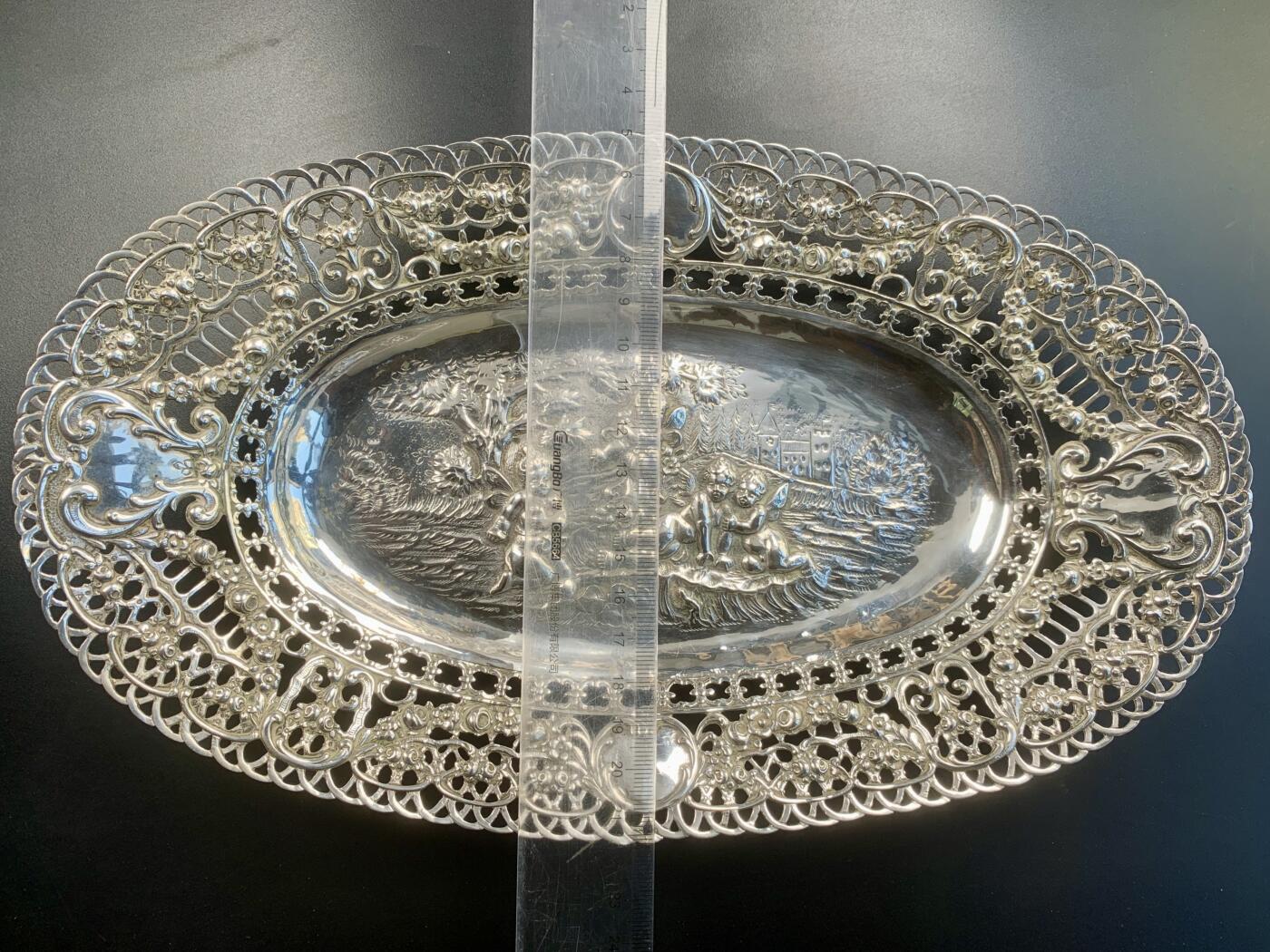 掌中浮雕-藏着的欧洲第039场 190X德国800银椭圆果篮，282mm X 170mm，207g，有银标