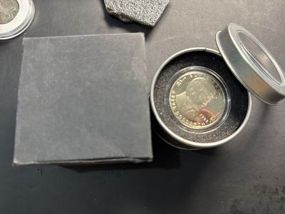 ❤️【币观天下】❤️ 第329期钱币拍卖- 2025.10.31周五晚上6点半场-长期征集拍品 - 马绍尔群岛1993年猫王纪念币原包装