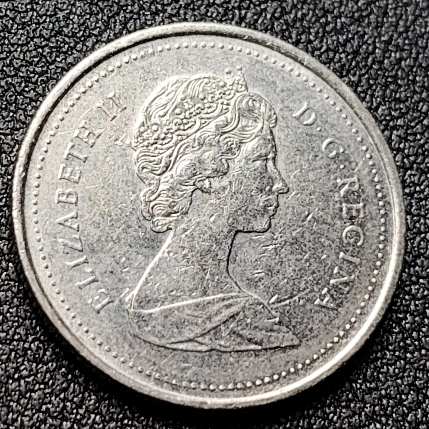 泉币菌-第119场-精品福利场 高币值 加拿大1987年1/4加拿大元 伊丽莎白二世 驯鹿 24mm 