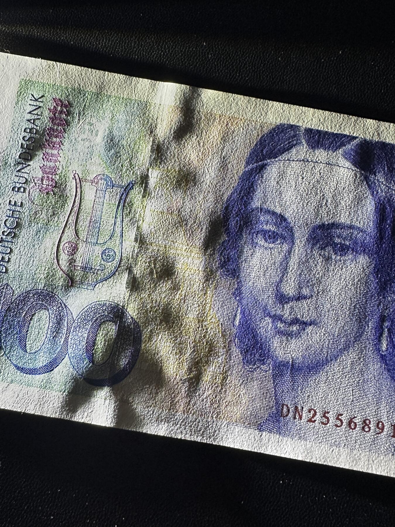 《外钞收藏家》第五百八十期（精选场）（本平台长期征集拍品、欢迎藏友们联系合作）