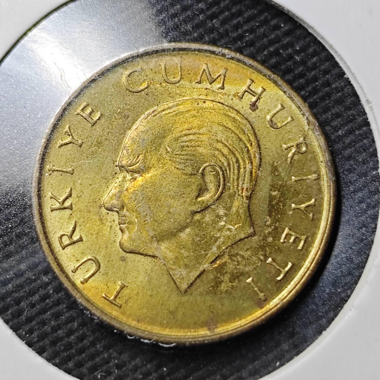 KK钱币收藏小铺  第360场  2月预留时间 周末发货  1989土耳其100里拉