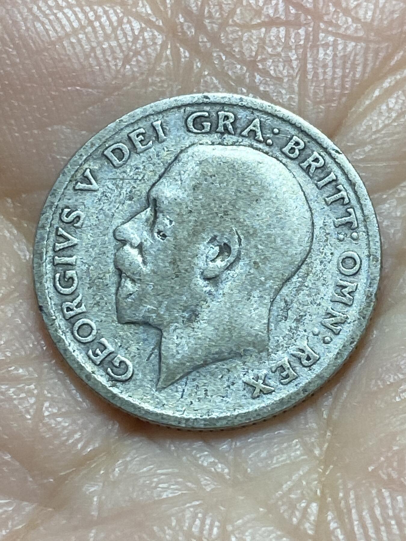 2025年第一百一十九场(总第一百四十五场）外国好品散币(免佣金) 英国🇬🇧1924年6便士银币(乔治五世第二版，500银)