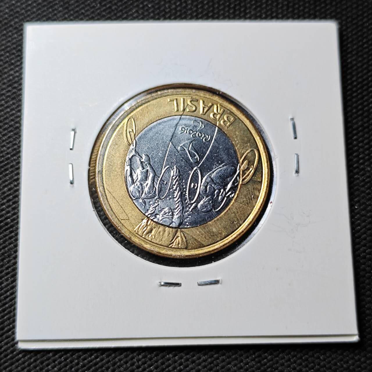 KK钱币收藏小铺  第360场  2月预留时间 周末发货  巴西1瑞尔双色币纪念币