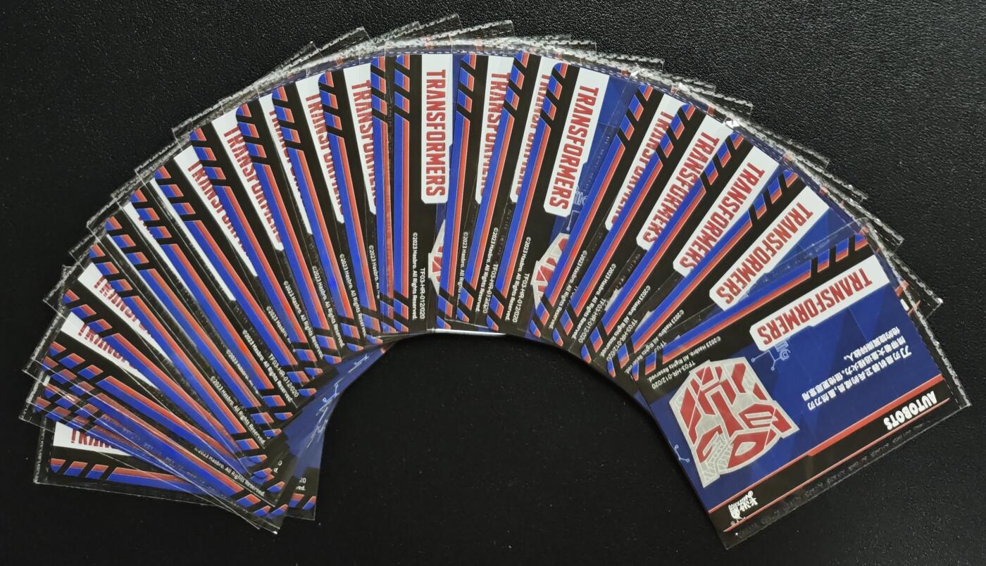 天玑星卡拍第133期《10.30周四截拍》持续收拍收评中 满赠卡需备注 卡游 变形金刚 HR 刀刃 二十四张