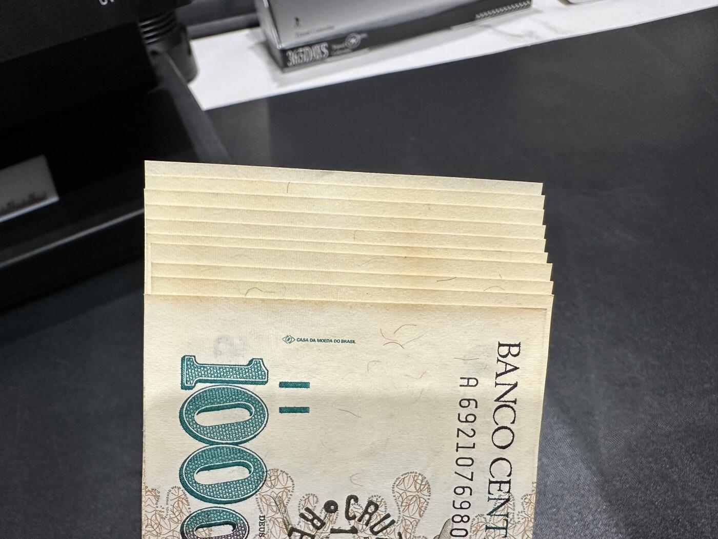 《外钞收藏家》第五百八十期（精选场）（本平台长期征集拍品、欢迎藏友们联系合作）