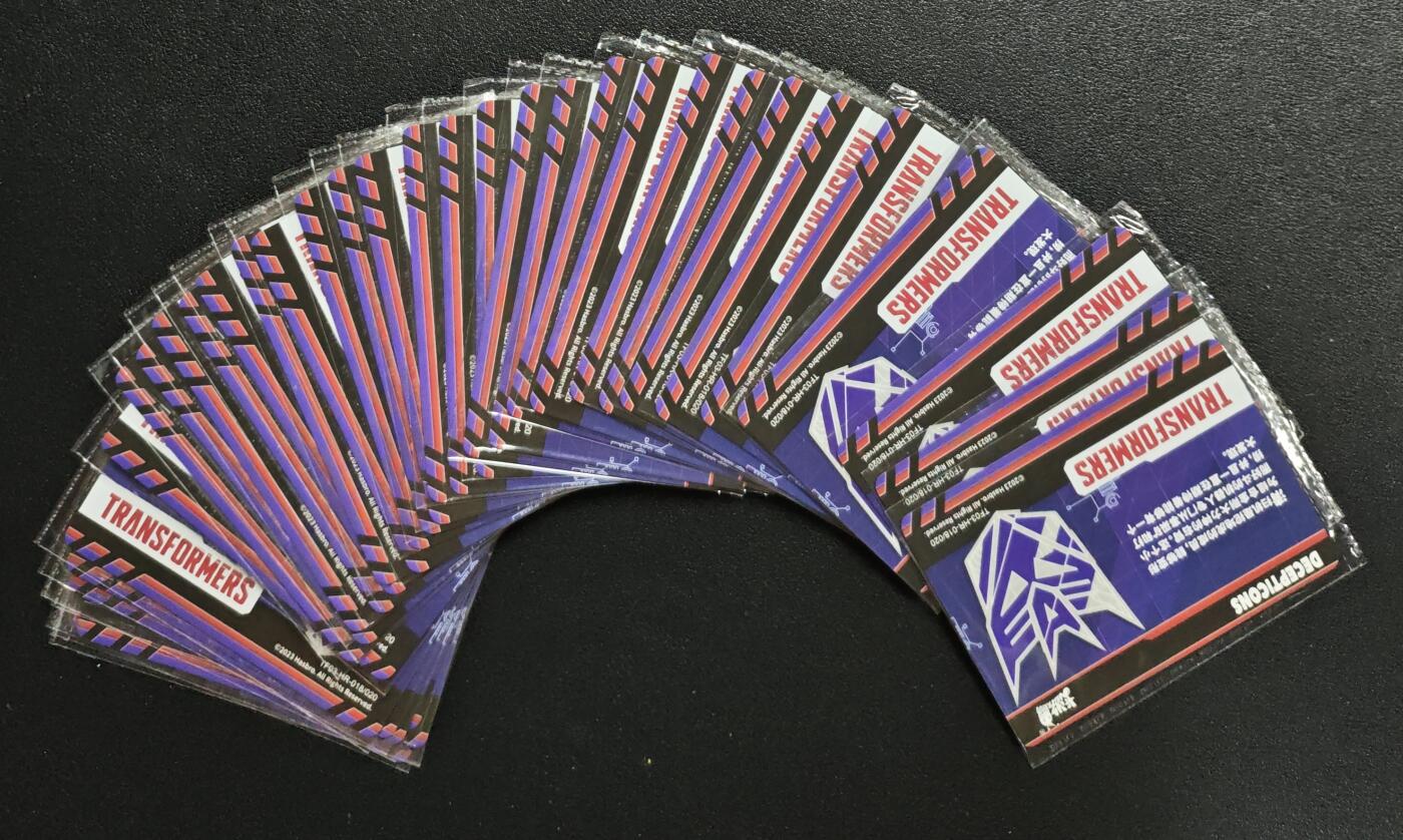 天玑星卡拍第133期《10.30周四截拍》持续收拍收评中 满赠卡需备注 卡游 变形金刚 HR 清扫机 三十五张