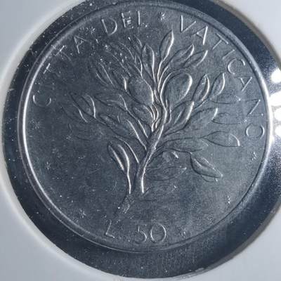 沼泽如烟--第885场 - 梵蒂冈50里拉