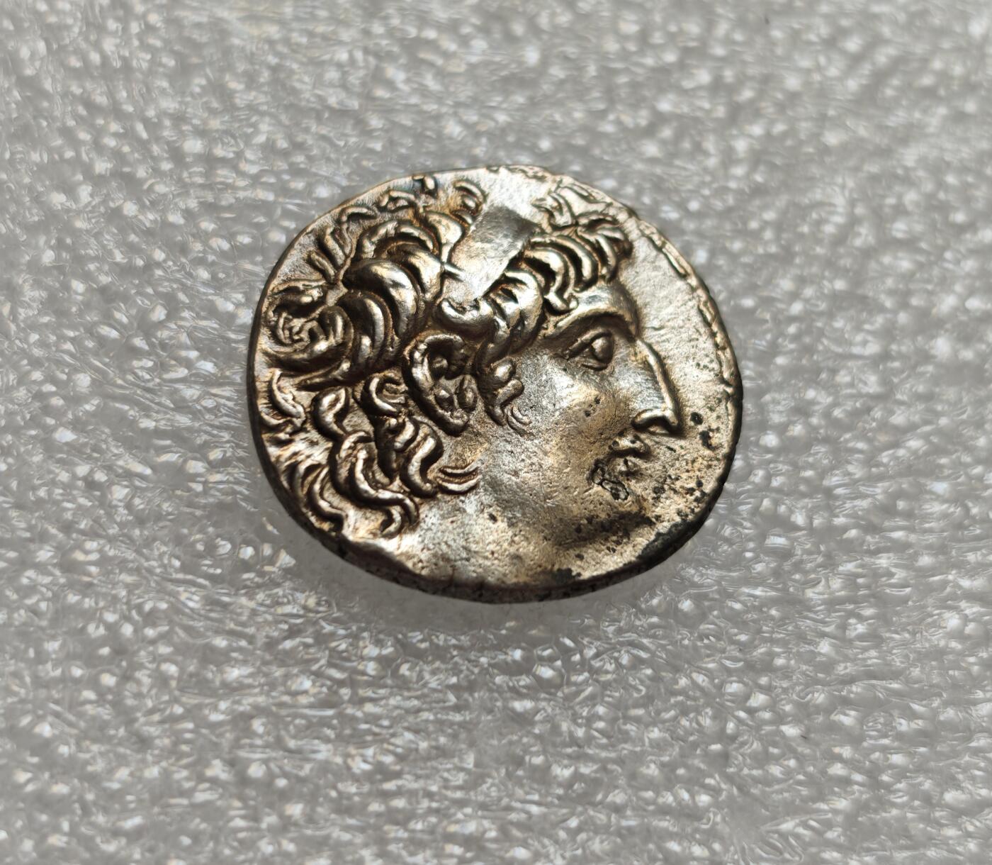 瓶子🏺第214期拍卖会  古希腊约公元前116-前115年塞琉古王国安条克八世大银币  面值四德拉克马  深打细节好