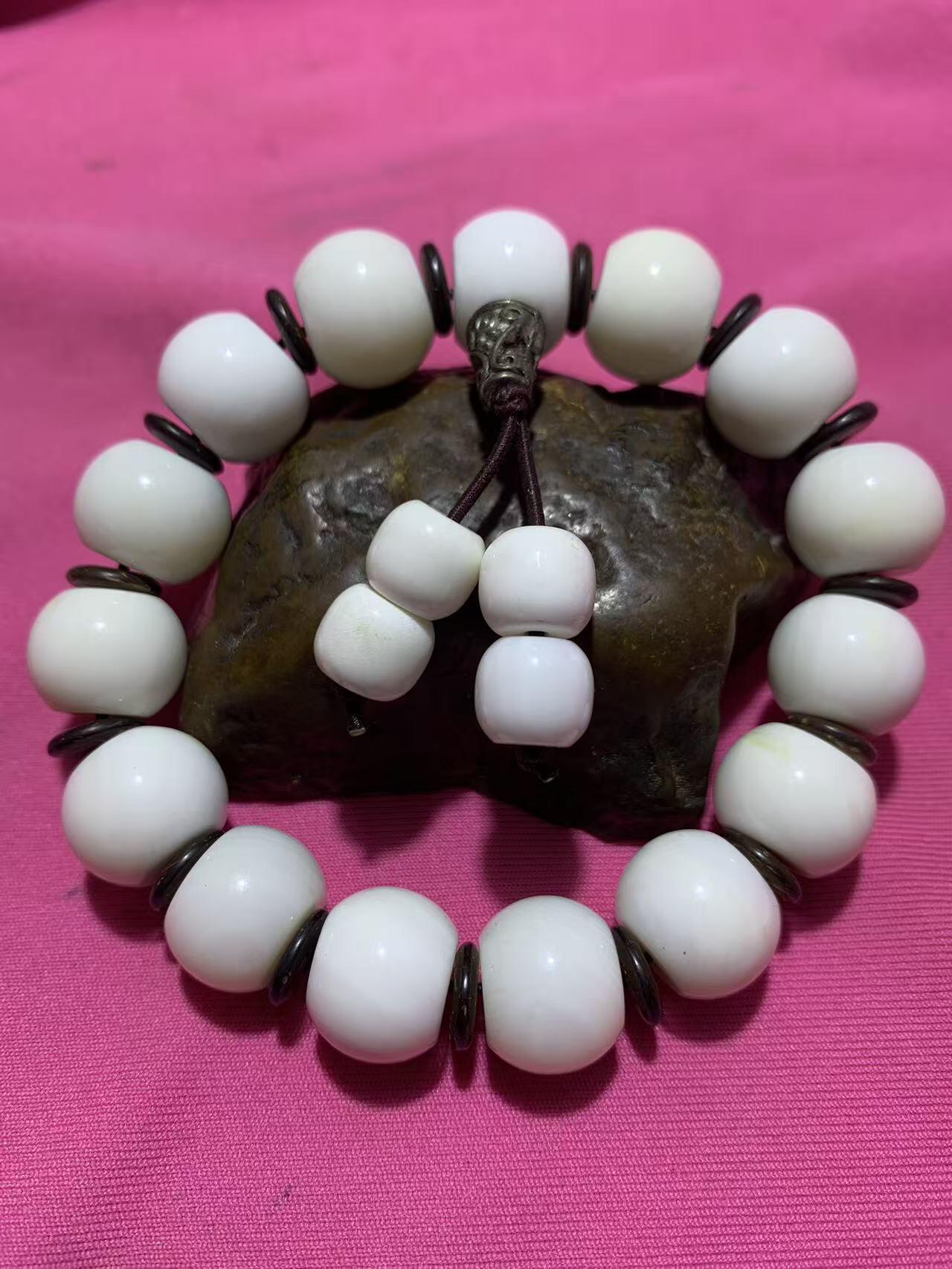 深海奶白高玉化贝化玉鼓珠手串一条