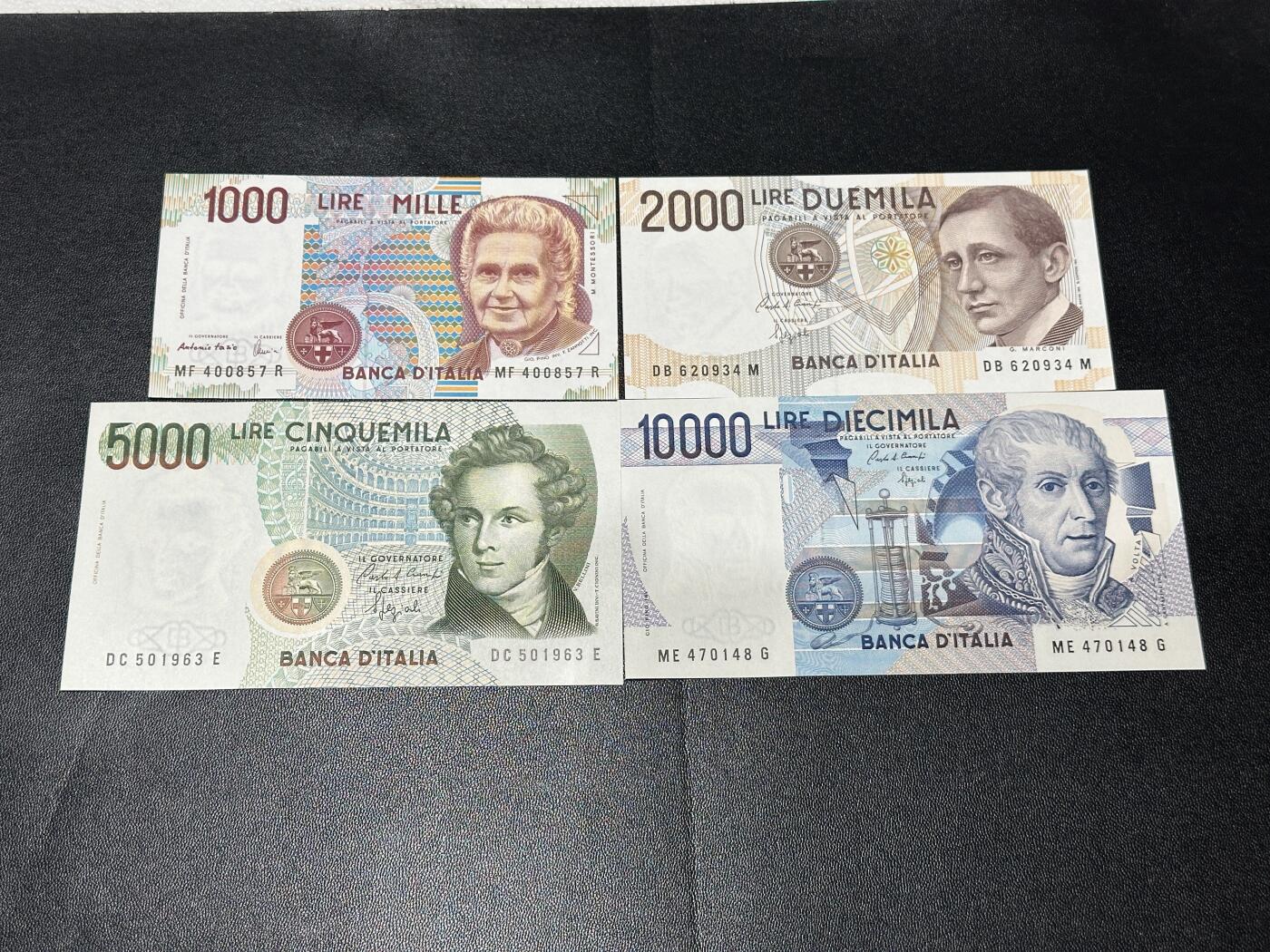 《外钞收藏家》第五百八十期（精选场）（本平台长期征集拍品、欢迎藏友们联系合作）