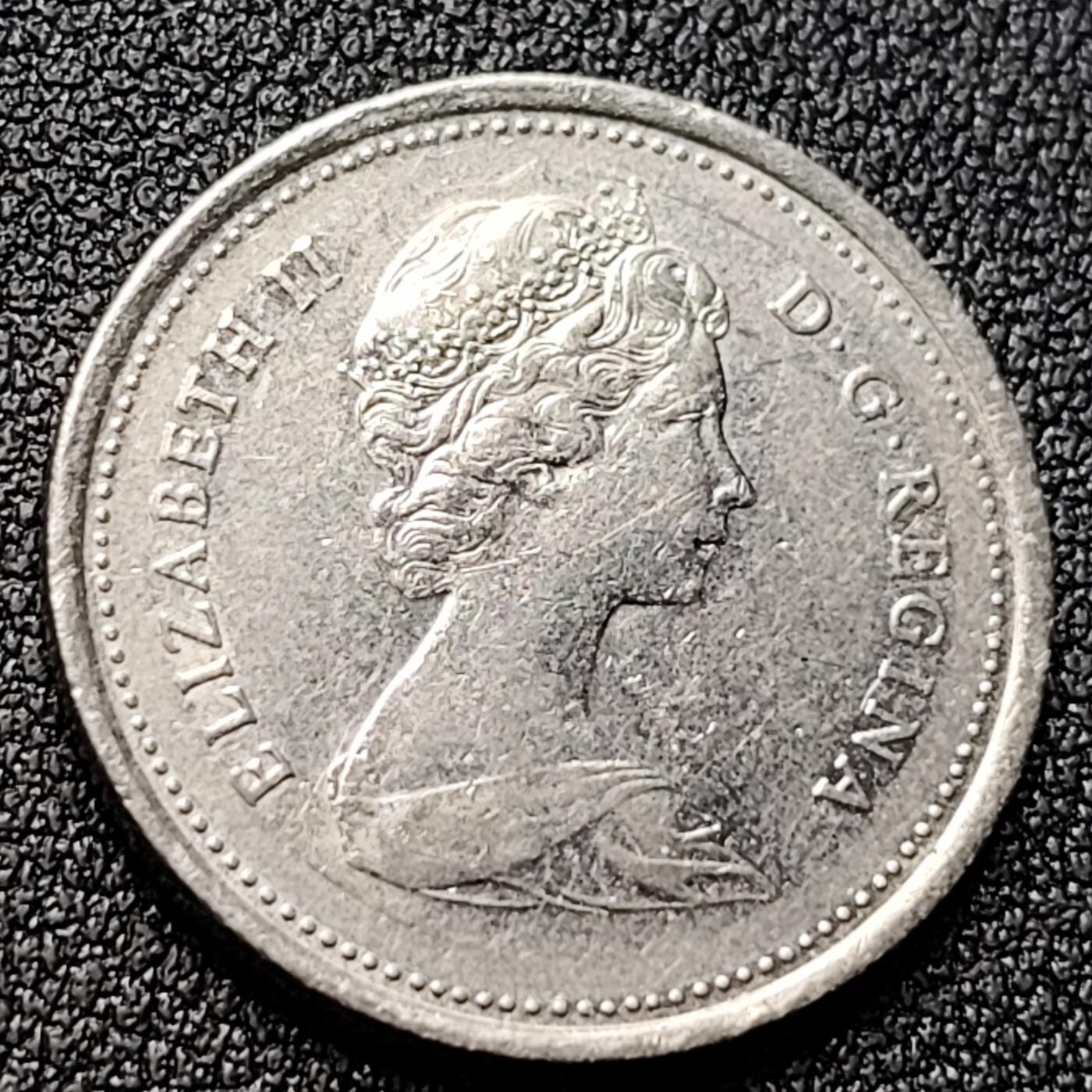 泉币菌-第119场-精品福利场 高币值 加拿大1986年1/4加拿大元 伊丽莎白二世 驯鹿 24mm 