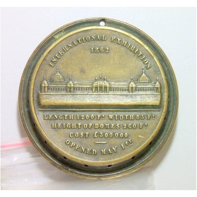 【旋风钱币】11月1日19:00准时开拍 精美欧洲币章、第三帝国钱币等 全场包邮！ 英国1862年 维多利亚女王丈夫阿尔伯特亲王 高浮雕精制大铜章 52MM 21克