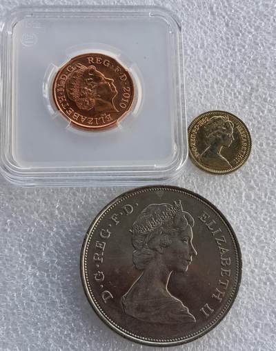 外国优质纪念币银币，周六晚上九点倒数截拍，满百包邮，可寄存半年，喜欢朋友微信扫描二维码可直接参拍 - 英国币3枚