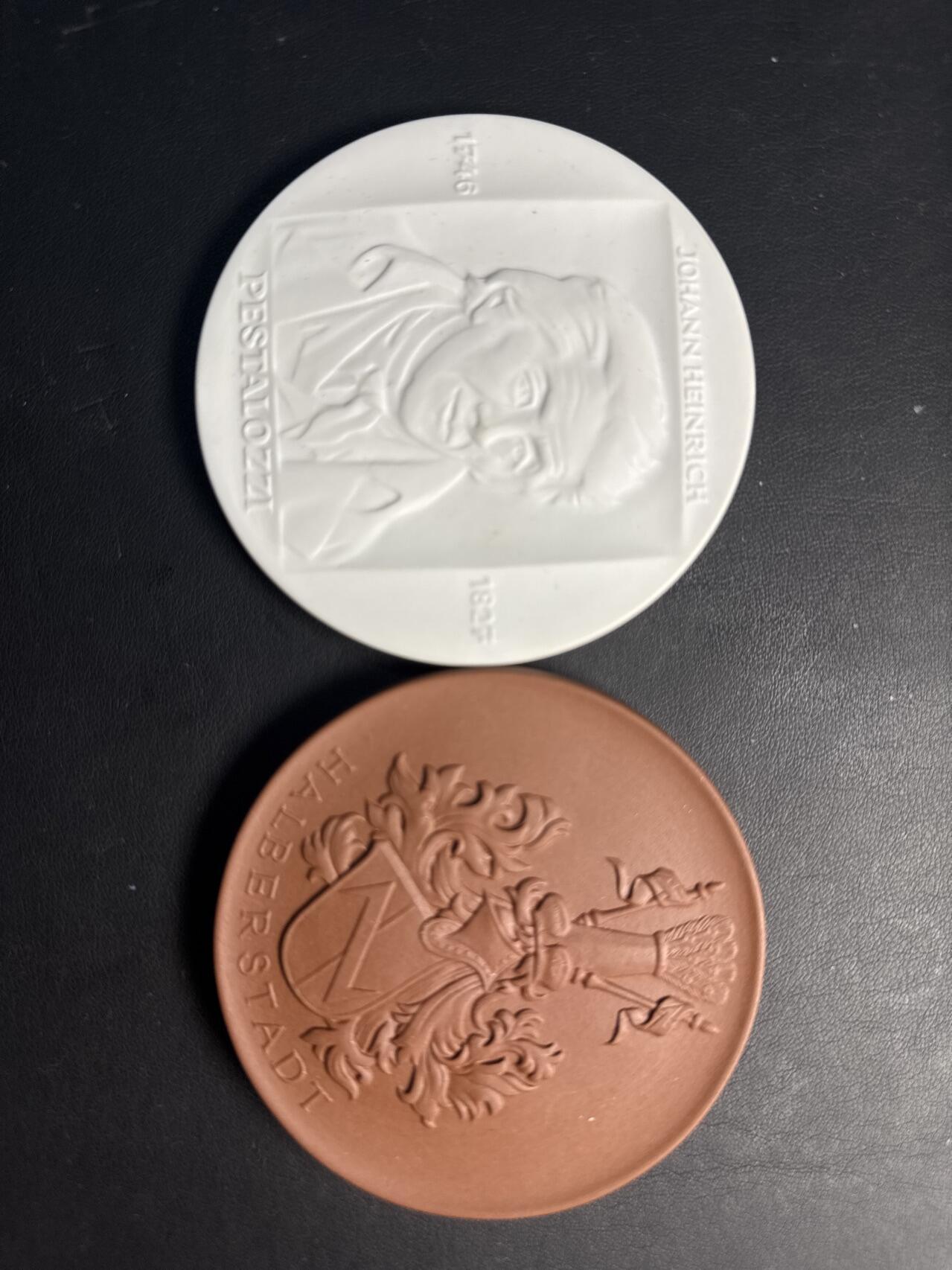 ❤️【币观天下】❤️ 第329期钱币拍卖- 2025.10.31周五晚上6点半场-长期征集拍品 德国梅森瓷业2枚大章