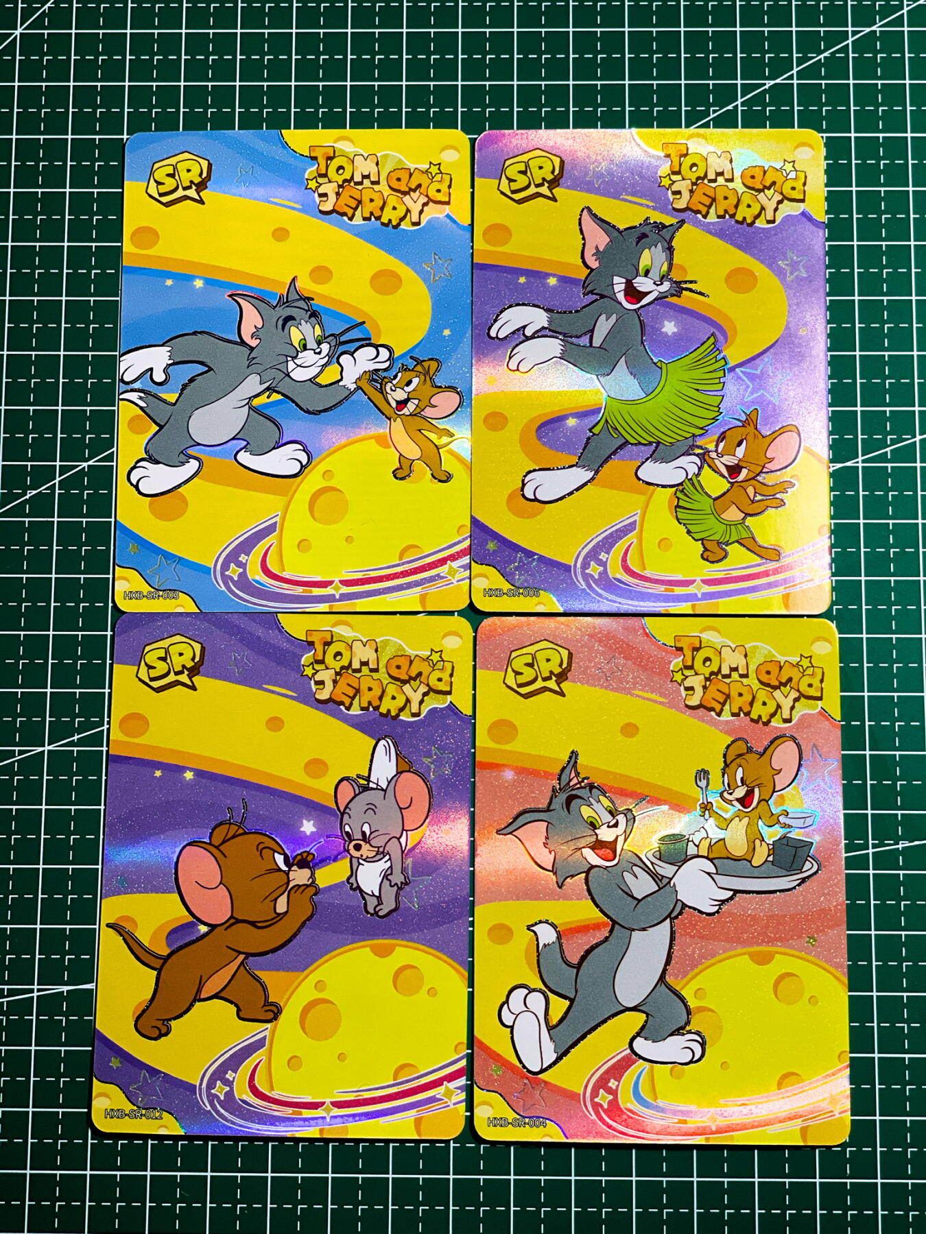 显眼宝35期 佣金1起 10月29日晚20:30截拍  卡游 猫和老鼠 sr 四张 画面很漂亮 卡游工艺 