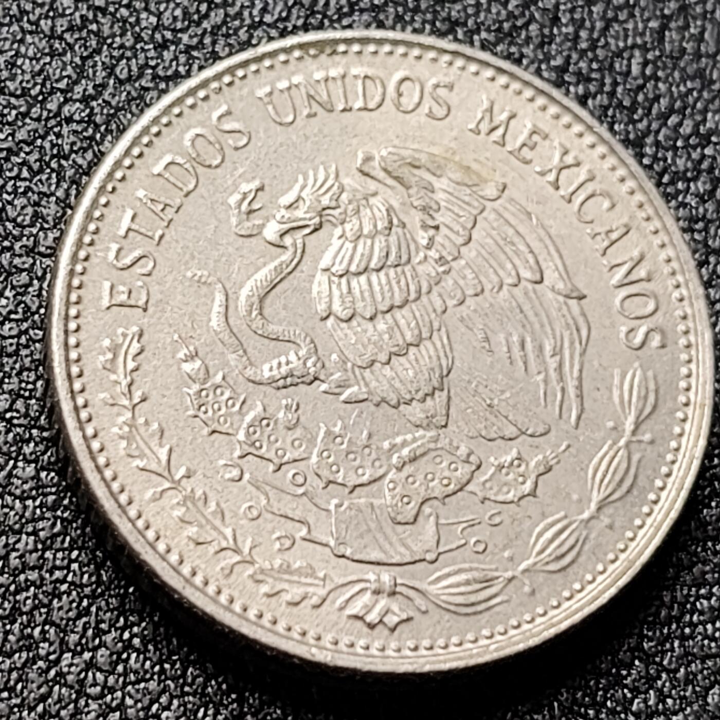 泉币菌-第119场-精品福利场 墨西哥1985年50比索 华雷斯总统铜镍币 23.5mm 