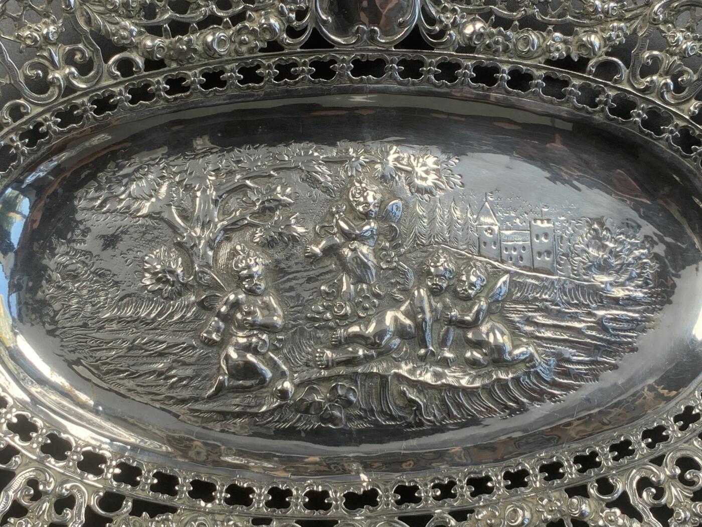 掌中浮雕-藏着的欧洲第039场 190X德国800银椭圆果篮，282mm X 170mm，207g，有银标