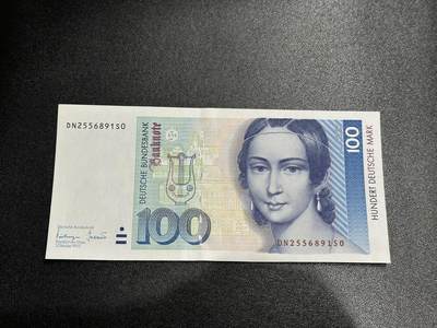 《外钞收藏家》第五百八十期（精选场）（本平台长期征集拍品、欢迎藏友们联系合作） - 1993年德国末版100马克 克拉拉 全新 无47靓号 有轻微印子 不绝