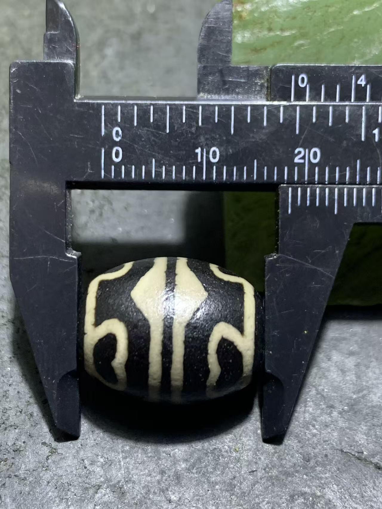 仅此一颗，精品藏传莲花天珠一颗，