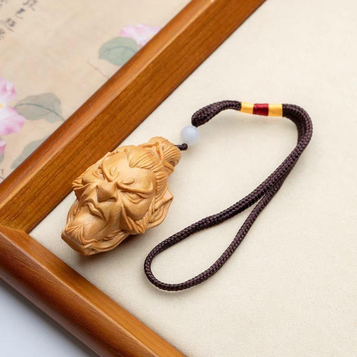 听雨轩 （十二）精品木雕 核雕 黄杨木雕刻申公豹手把件6.1*3.9