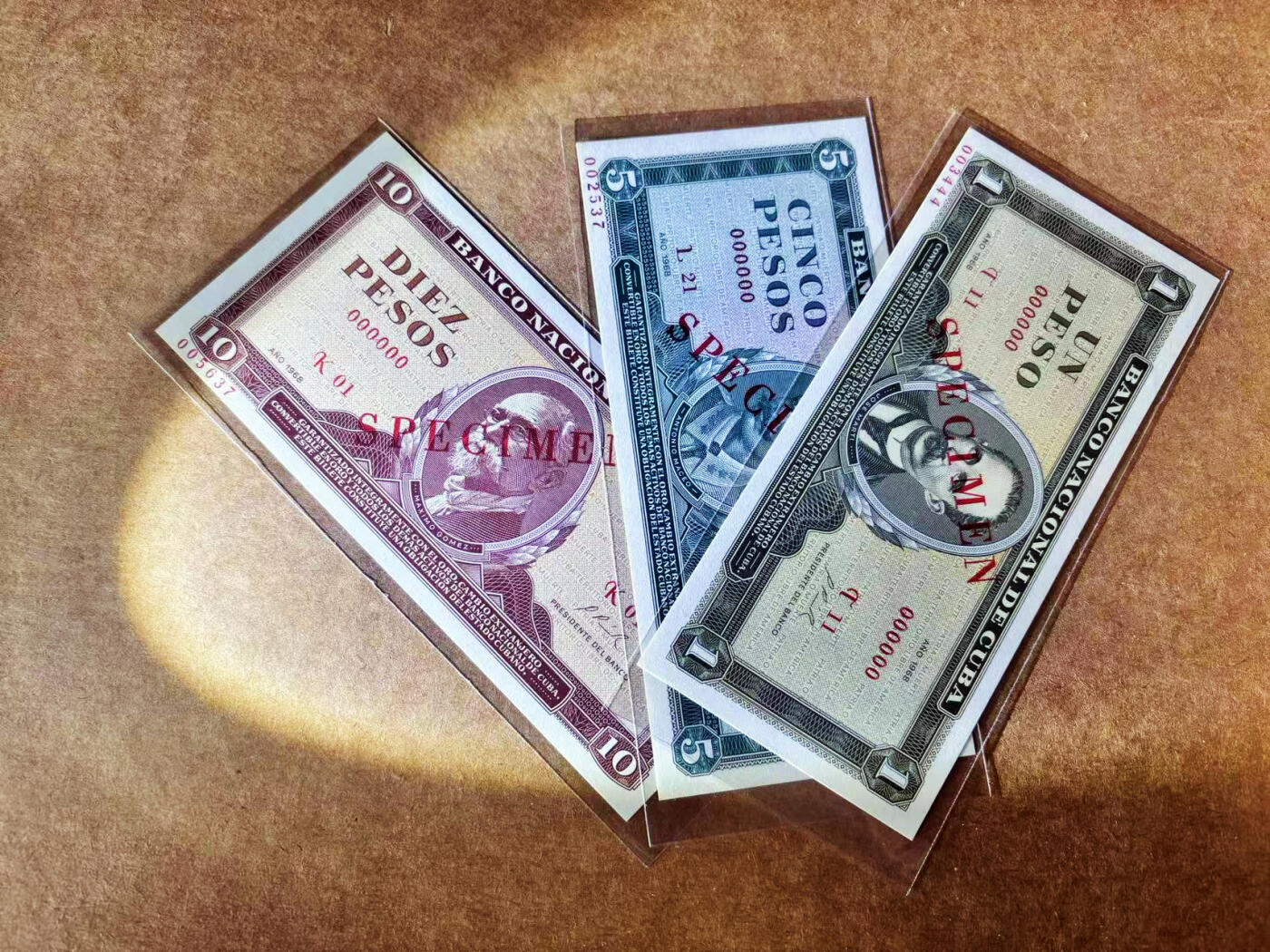 【Blue Auction】世界纸币精拍第743期——18级TOP拍卖/信誉/品质/专业/高效💫 【一组3张】古巴 1-10比索 样钞 UNC/UNC-