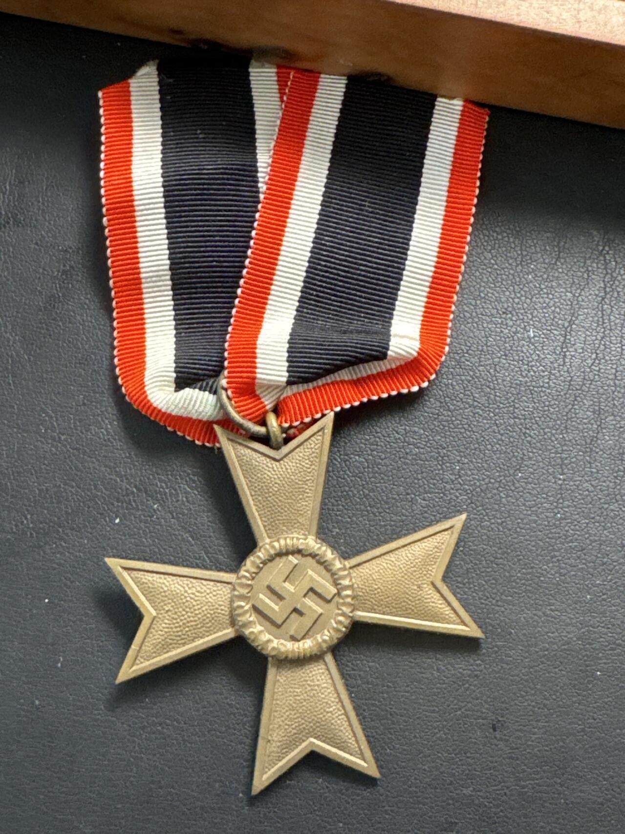 ❤️【币观天下】❤️ 第329期钱币拍卖- 2025.10.31周五晚上6点半场-长期征集拍品 德国无剑战功勋章