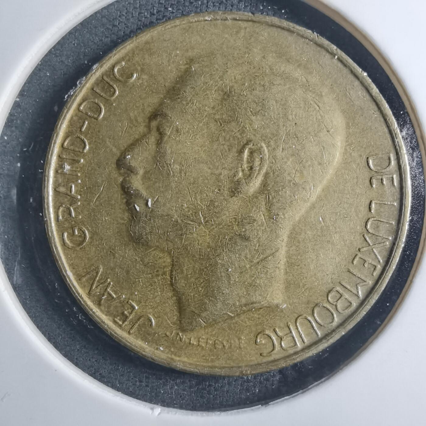 沼泽如烟--第885场 卢森堡1990年5法郎