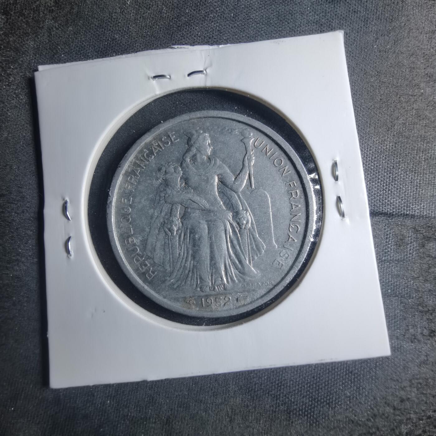 沼泽如烟--第885场 法属新喀里多尼亚1952年5法郎